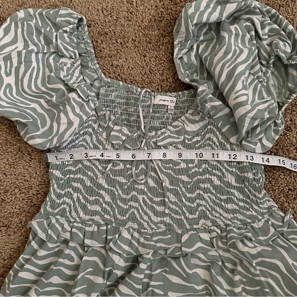 099. NWT Sage & White Smocking Ruffle Puffy Sleeve Dress with pockets - Picture 14 of 14